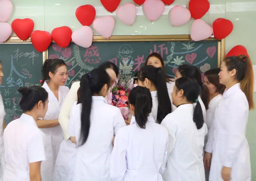 美雅美容職業(yè)培訓學校第78期美體班畢業(yè)典禮